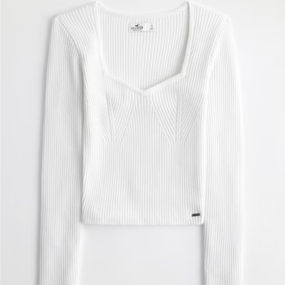 hollister ribbed bell sleeved sweater and hollister sweetheart sweater